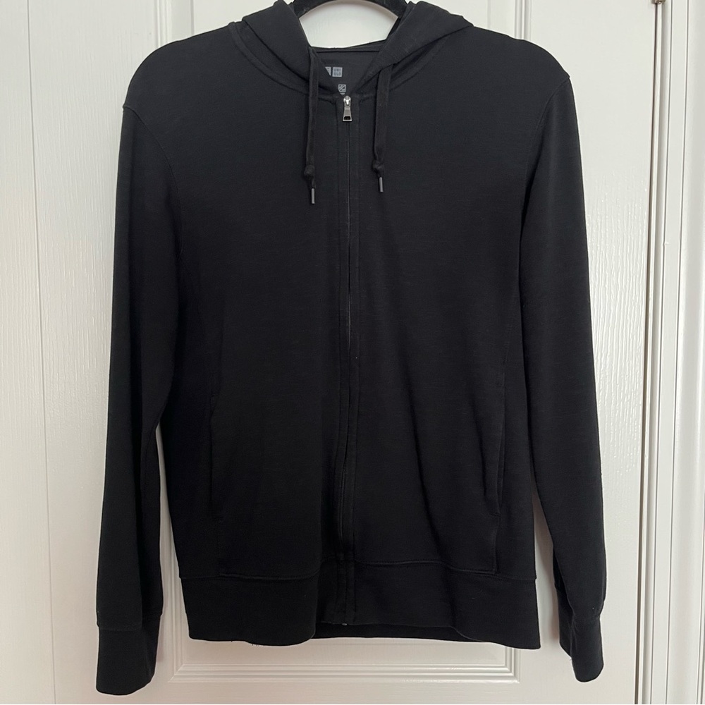 Uniqlo AIRISM UV PROTECTION FULL-ZIP HOODIE